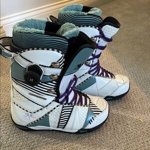 Stylish White and Teal K2 Snowboard Boots